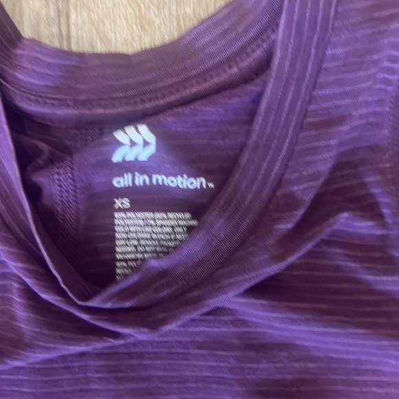 All in motion tanks size XS - Picture 3 of 6
